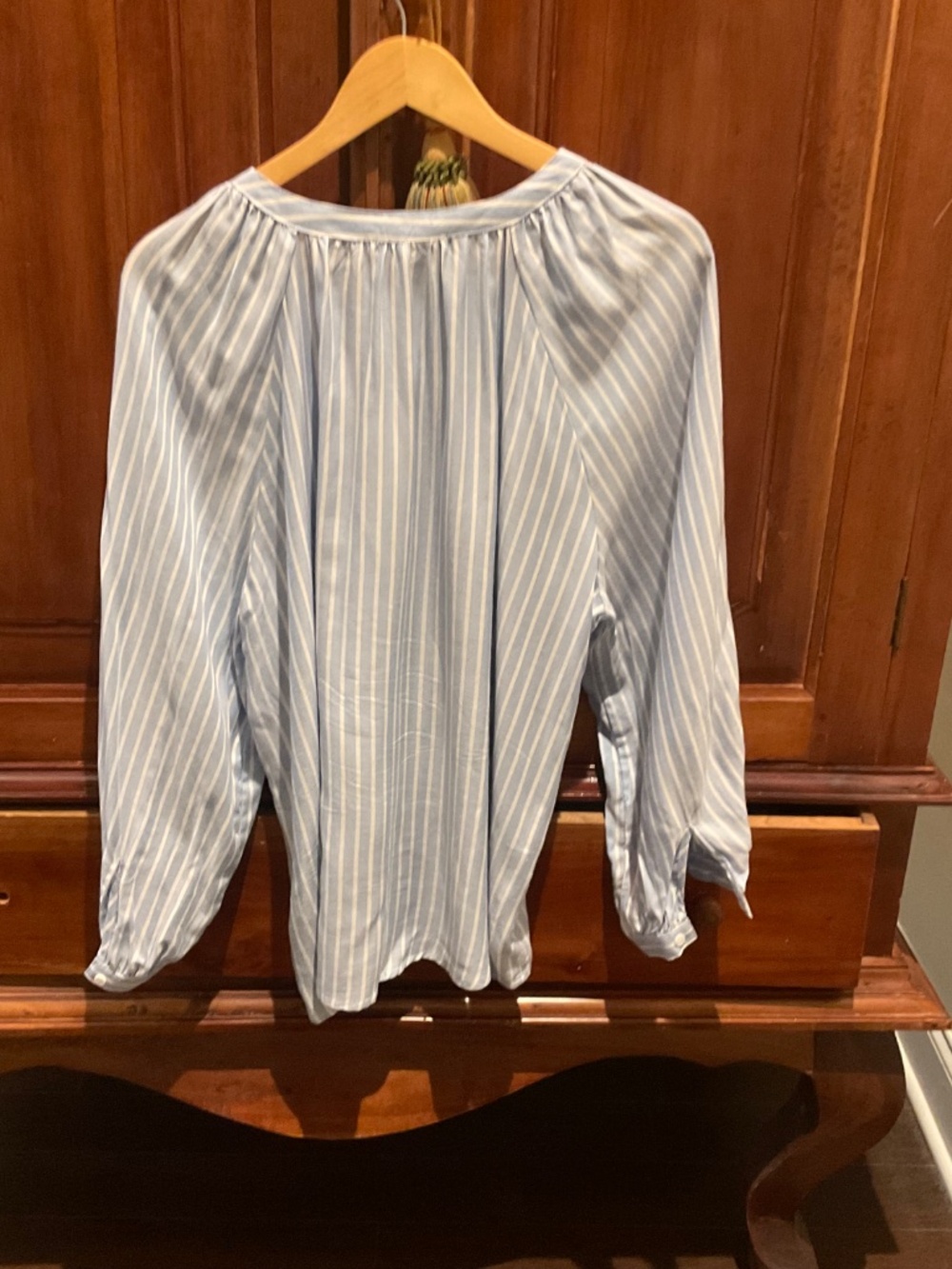 BeachLunchLounge Women’s Button Down Blouse, White/Blue Stripes, Size L - Picture 4 of 6